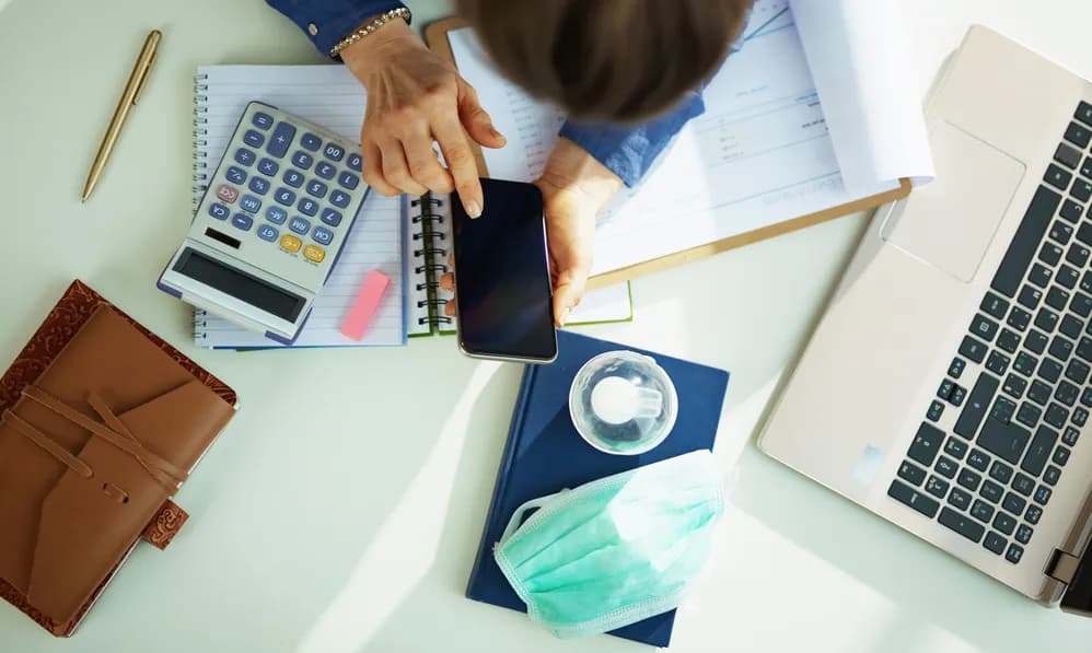 Czy aplikacja kwarantanna domowa jest bezpieczna? Odkryj zagrożenia i ryzyka